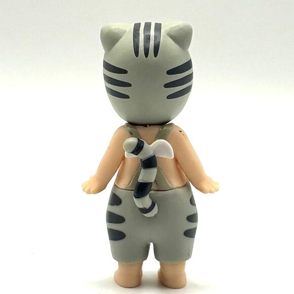 New SONNY ANGEL Silver Tabby Mini Figure from Cat's Life Series, Open Blind Box - Picture 2 of 4